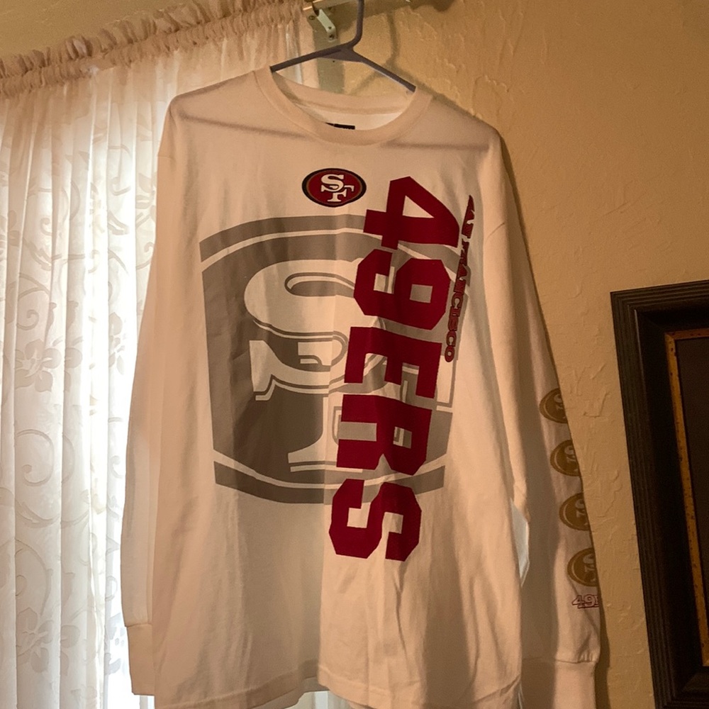 Large SF 49ers long sleeve tee